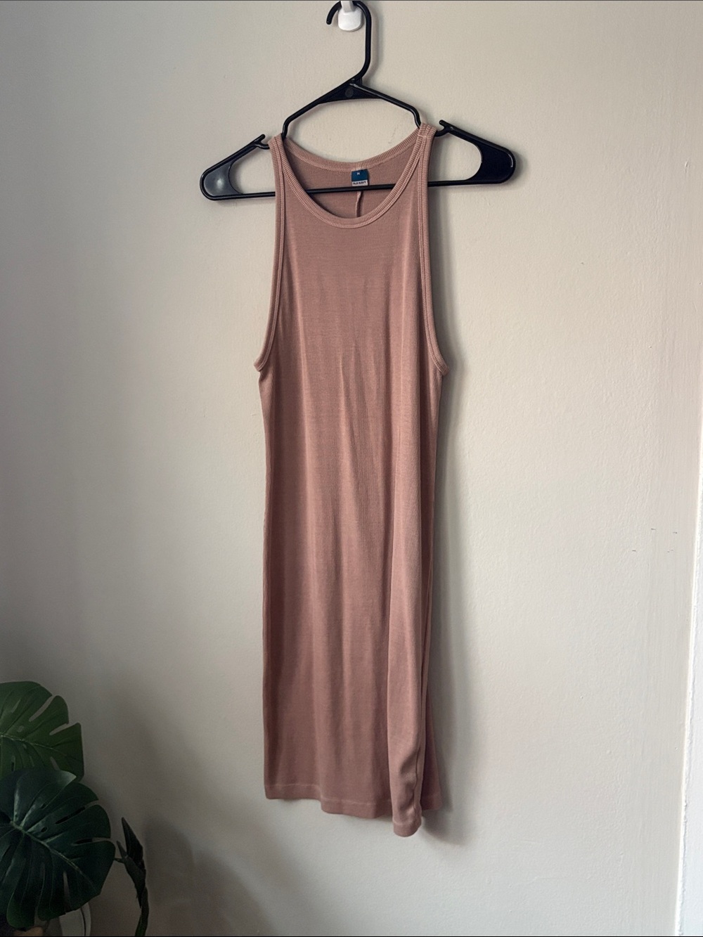 Old Navy Sleeveless Ribbed Midi Tank Dress in Mauve